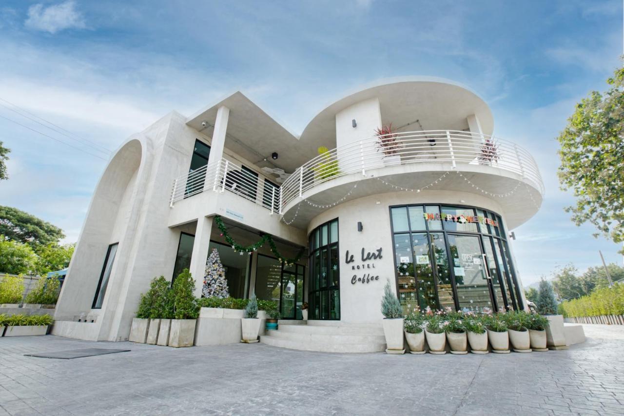 Le Lert Hotel Ratchaburi Eksteriør billede